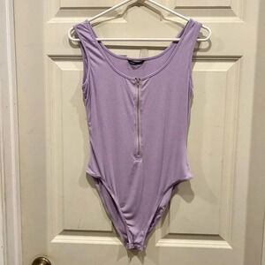 Shein Lavender Purple Zip Up Bodysuit size 8/10‎